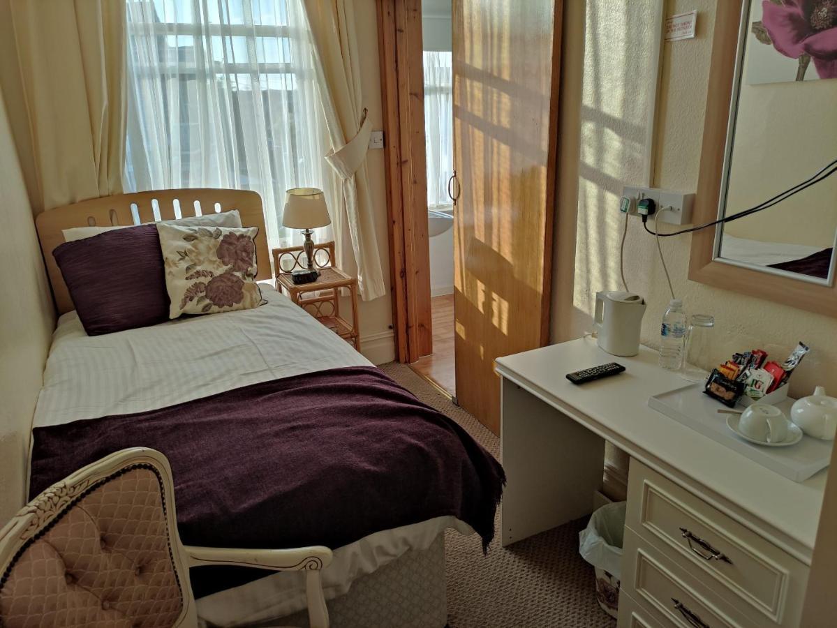 פיינטון Cleve Court Hotel חדר תמונה