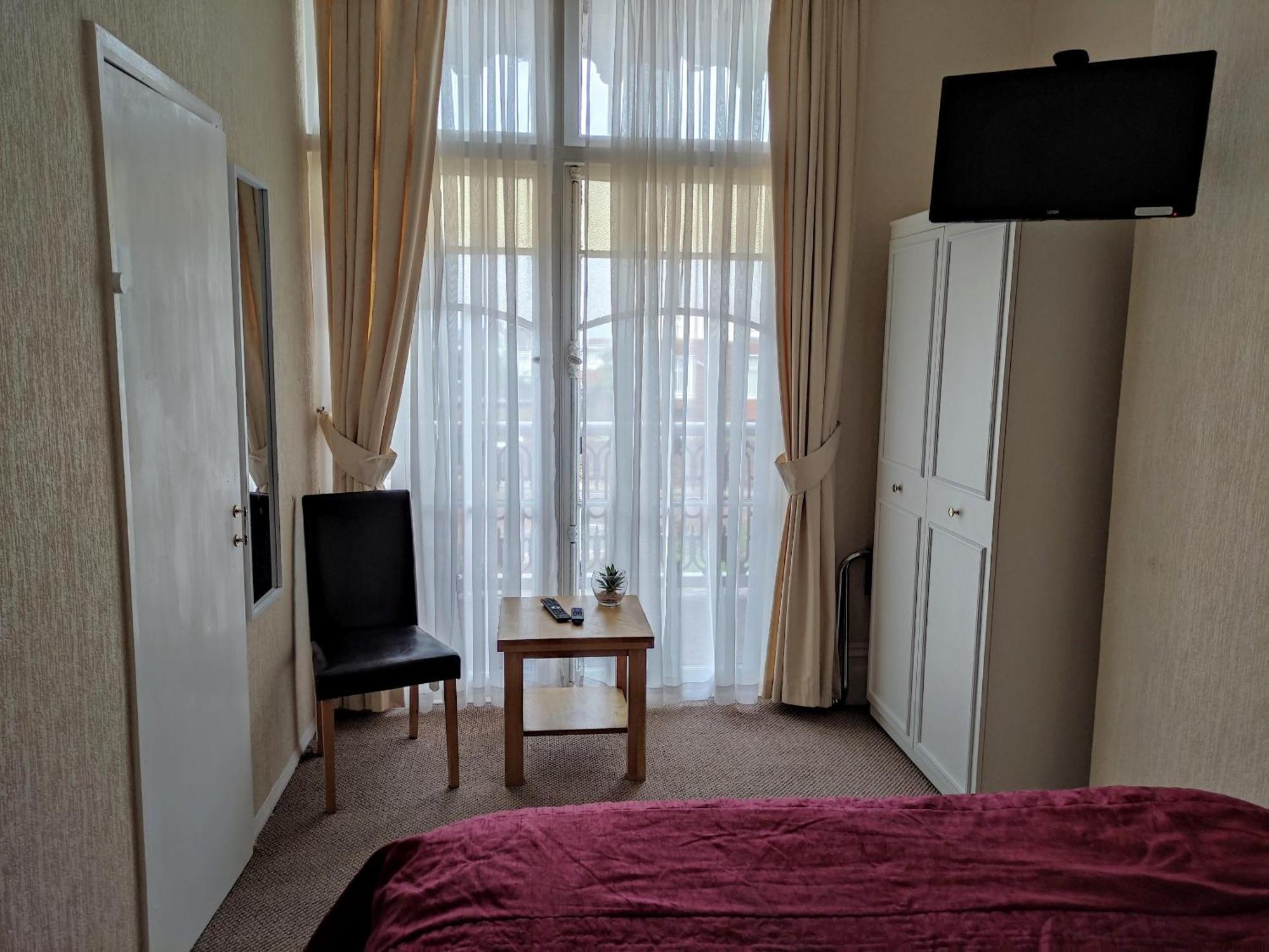 פיינטון Cleve Court Hotel חדר תמונה