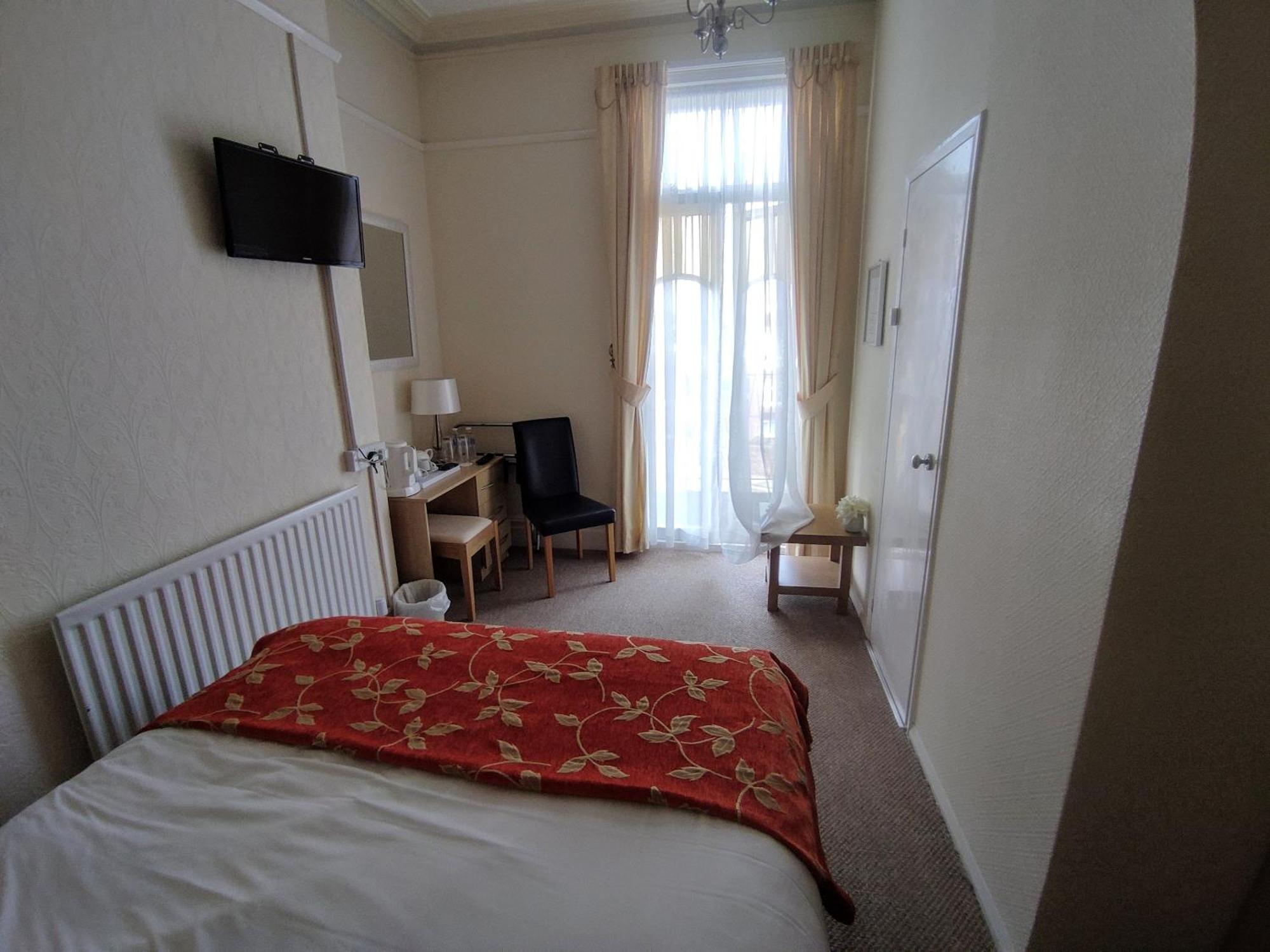 פיינטון Cleve Court Hotel חדר תמונה